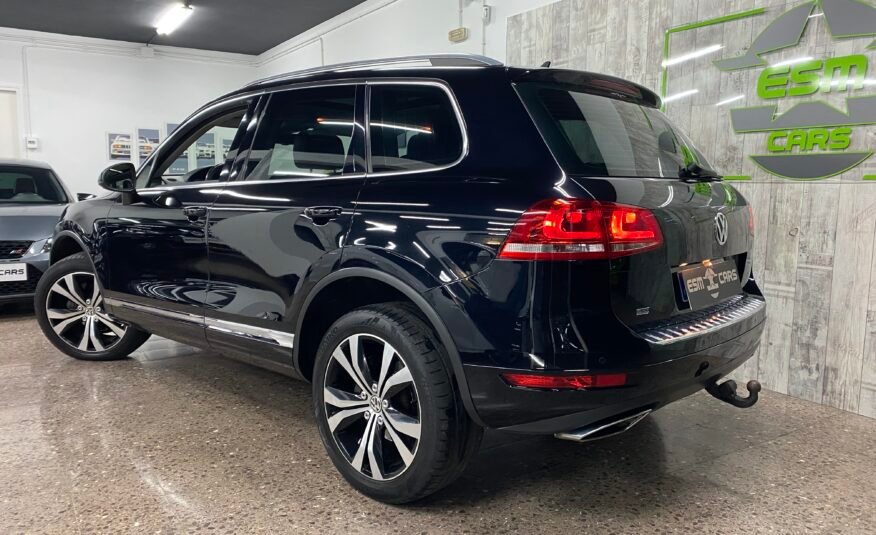 VOLKSWAGEN Touareg 3.0 tdi v6 black adventure