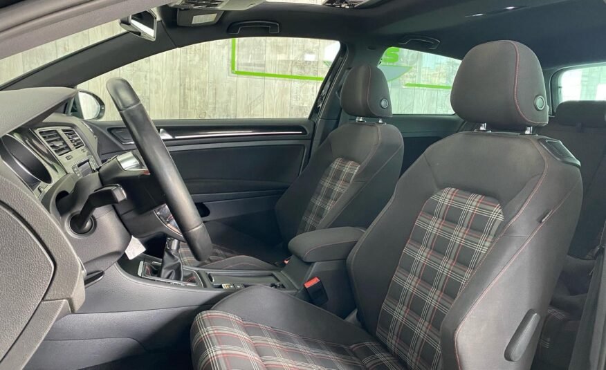VOLKSWAGEN Golf gti 2.0 tsi 220cv GTI