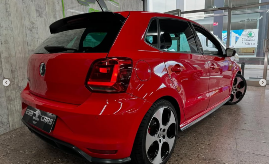 VOLKSWAGEN POLO GTI 1.8 TSI