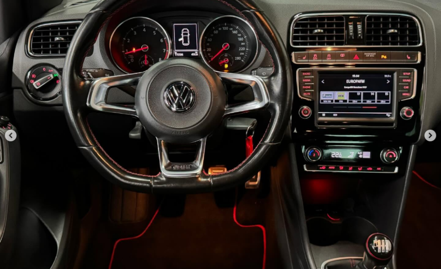 VOLKSWAGEN POLO GTI 1.8 TSI