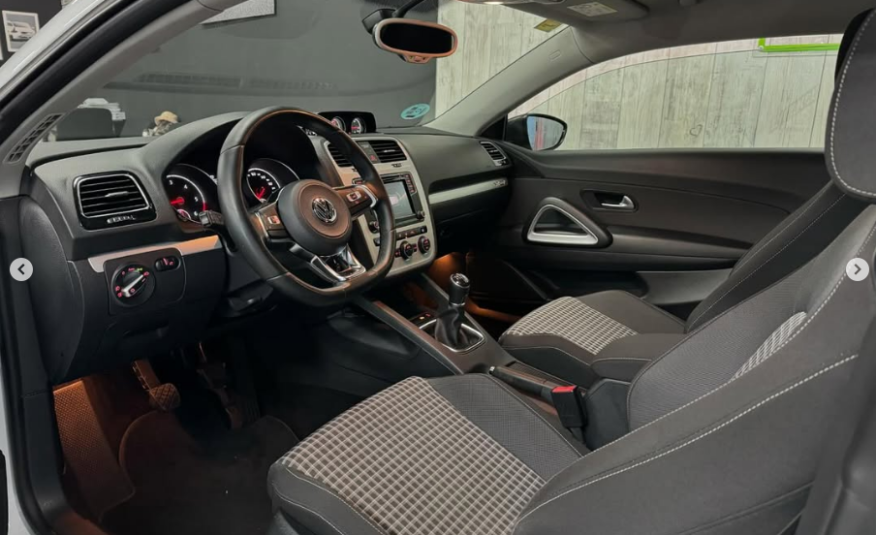 VOLKSWAGEN Scirocco 2.0 tdi rline