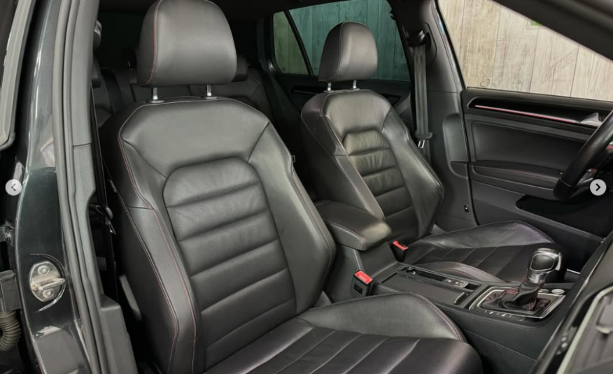VOLKSWAGEN Golf 2.0TSI GTI PERFORMANCE DSG