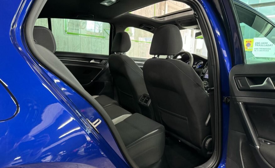 VOLKSWAGEN GOLF R300 2.0TSI 4MOTION DSG