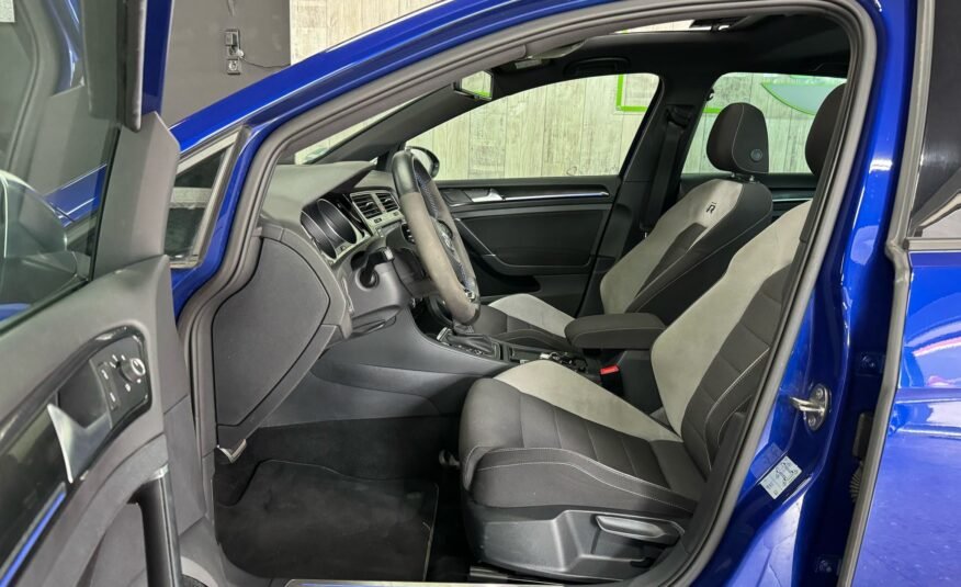 VOLKSWAGEN GOLF R300 2.0TSI 4MOTION DSG