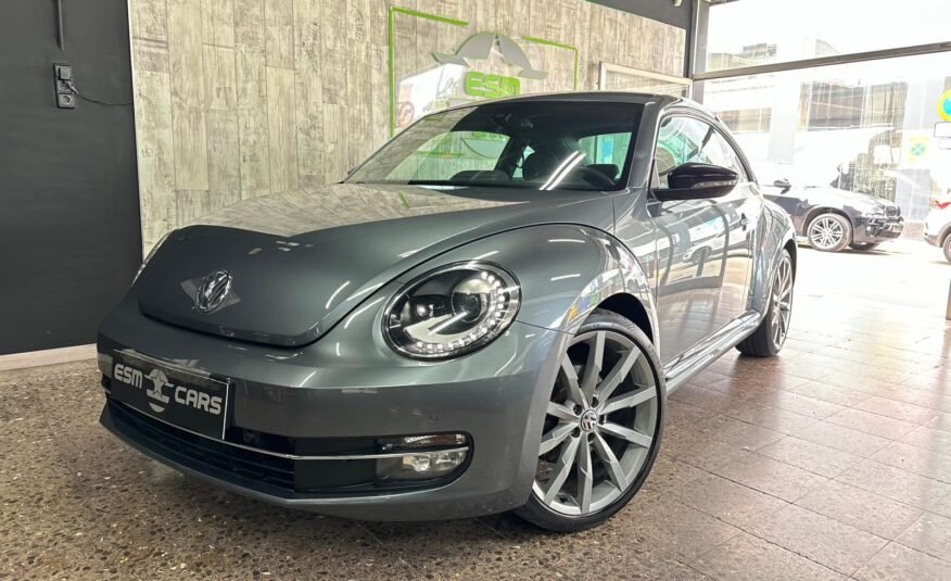 VOLKSWAGEN Beetle 1.4 TSI MANUAL
