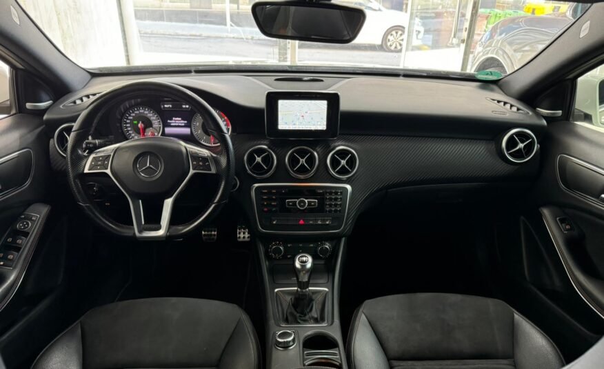 MERCEDES-BENZ Clase A A200 AMG LINE
