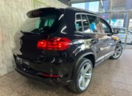 VOLKSWAGEN Tiguan 2.0TDI RLINE NANUAL
