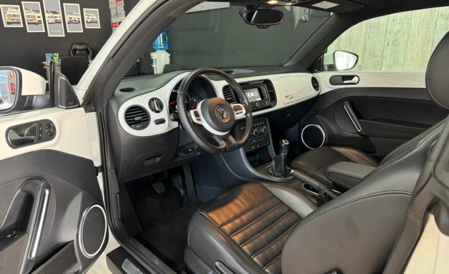 VW Beetle 1.4TSI SPORT MANUAL