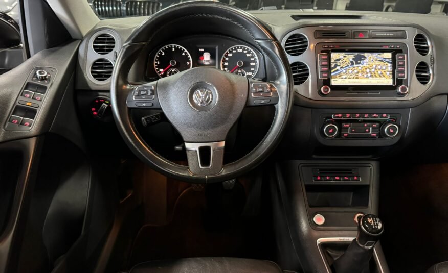 VOLKSWAGEN Tiguan 2.0TDI RLINE NANUAL