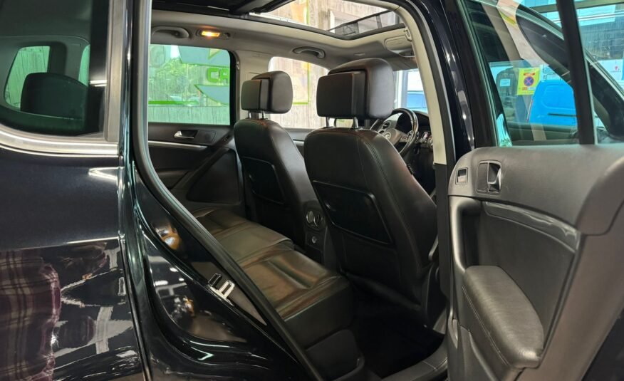 VOLKSWAGEN Tiguan 2.0TDI RLINE NANUAL