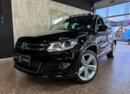 VOLKSWAGEN Tiguan 2.0TDI RLINE NANUAL