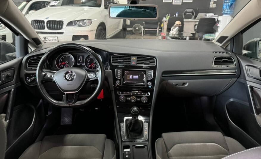 VOLKSWAGEN Golf 1.4TSI RLINE MANUAL 5P