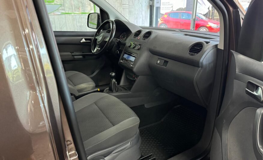 VOLKSWAGEN Caddy 2.0TDI COMFORT LINE 5P