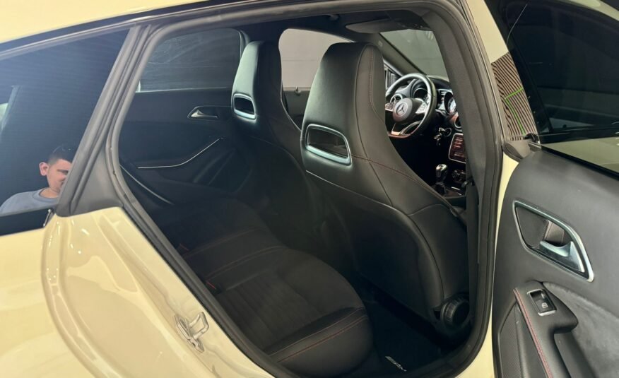 Mercedes BENZ CLA 180 AMG MANUAL