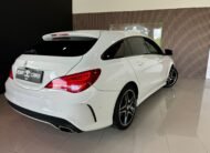 Mercedes BENZ CLA 180 AMG MANUAL