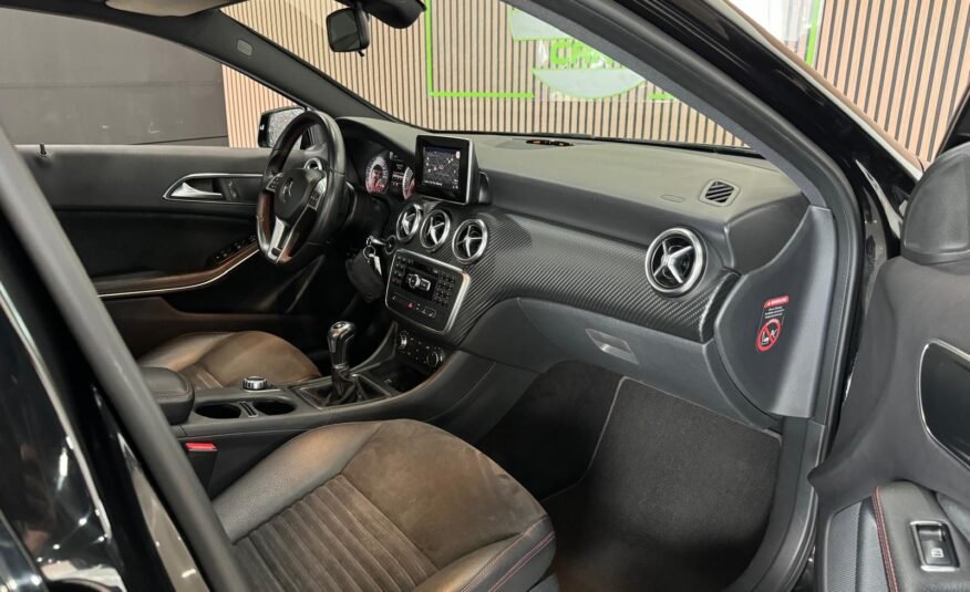 MERCEDES-BENZ CLASE A250 AMG LINE