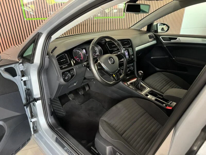 VOLKSWAGEN GOLF SPORT 1.4TFSI ACT TECH BMT