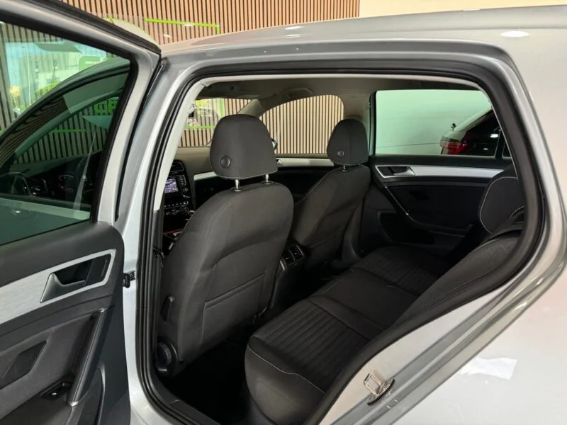 VOLKSWAGEN GOLF SPORT 1.4TFSI ACT TECH BMT
