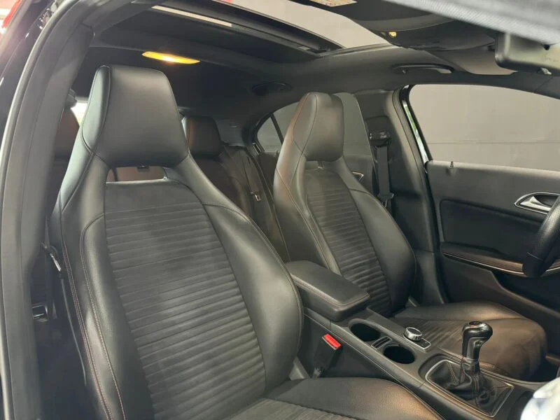 MERCEDES-BENZ CLASE A 200 AMG LINE