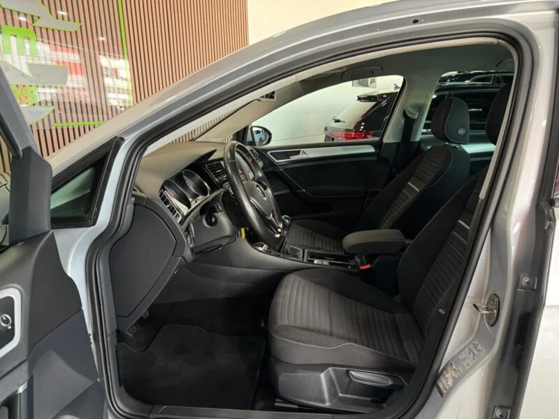 VOLKSWAGEN GOLF SPORT 1.4TFSI ACT TECH BMT