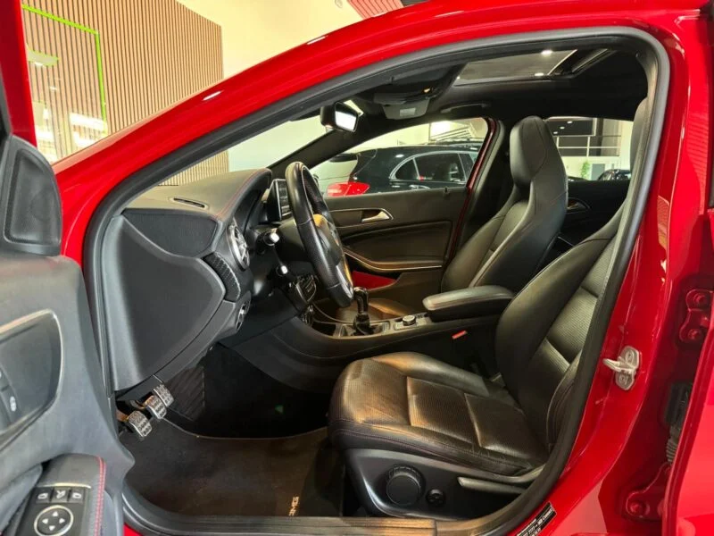 MERCEDES-BENZ CLASE A 200 AMG LINE