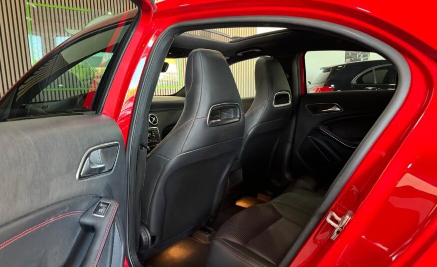 MERCEDES-BENZ CLASE A200 AMG LINE