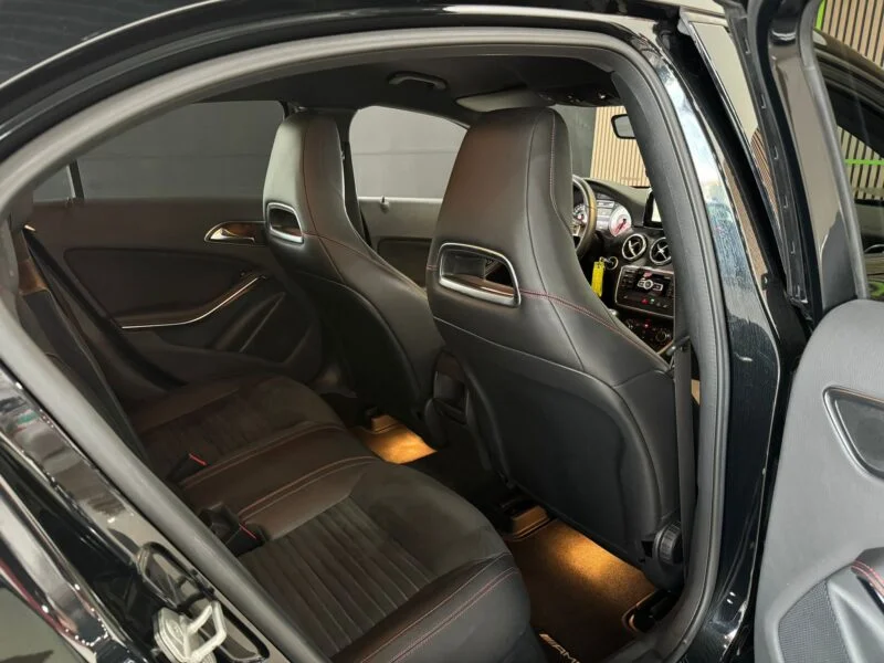 MERCEDES-BENZ CLASE A 200 AMG LINE