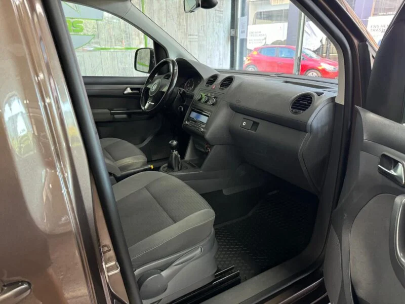 VOLKSWAGEN CADDY 2.0TDI COMFORT LINE 5P