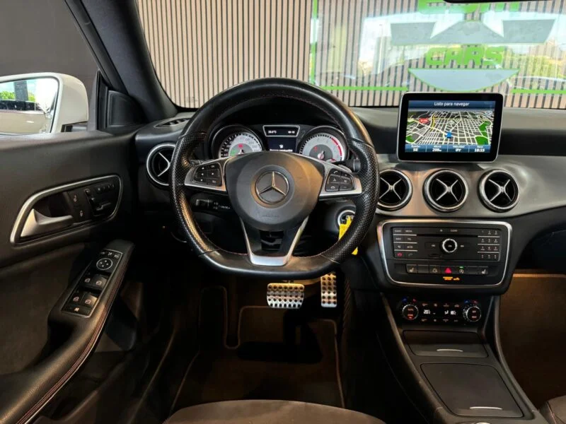 MERCEDES-BENZ CLA 200 AMG LINE SHOOTING BRAKE