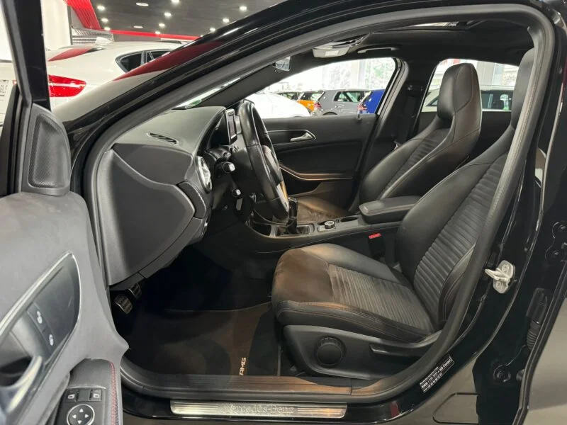 MERCEDES-BENZ CLASE A 200 AMG LINE