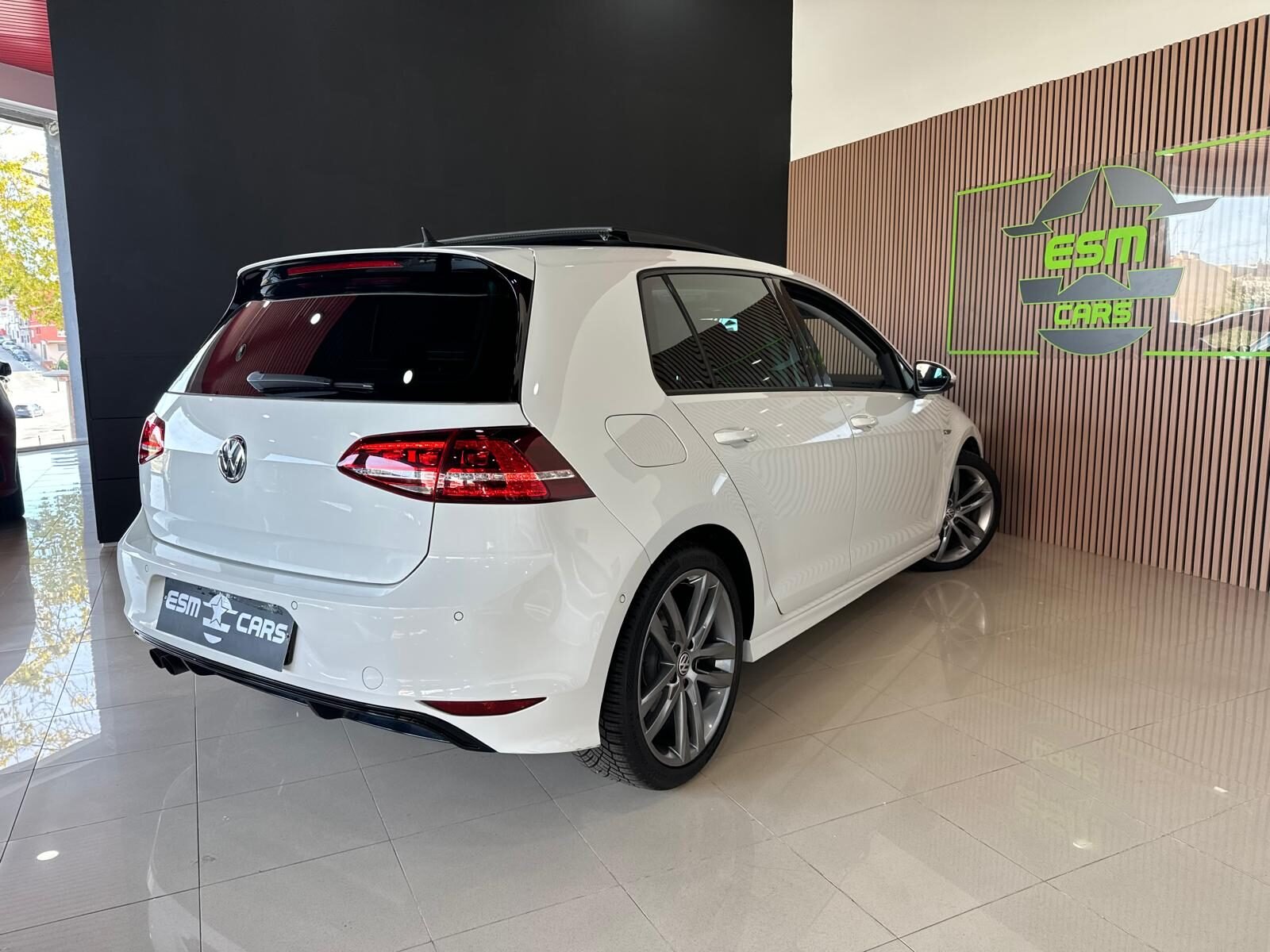 VOLKSWAGEN GOLF 1.4 TSI RLINE 