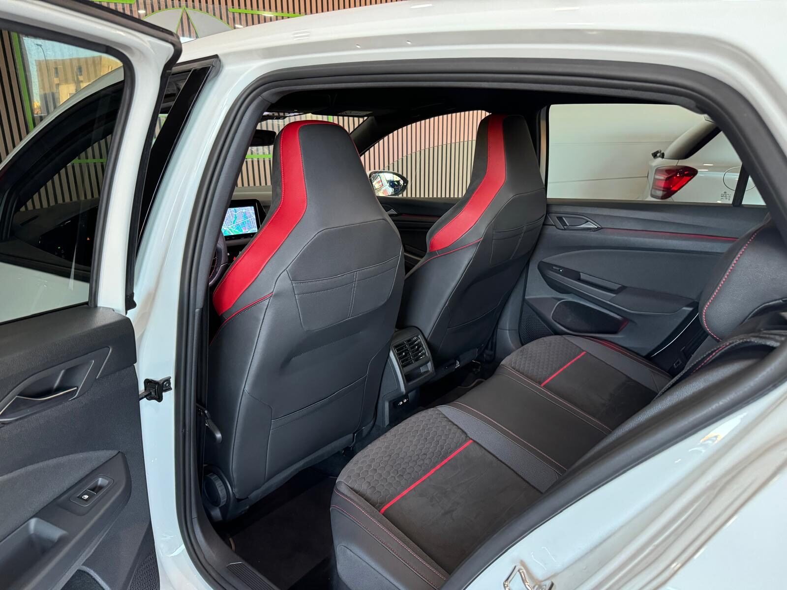 VOLKSWAGEN GOLF GTI 2.0 TSI DSG CLUBSPORT