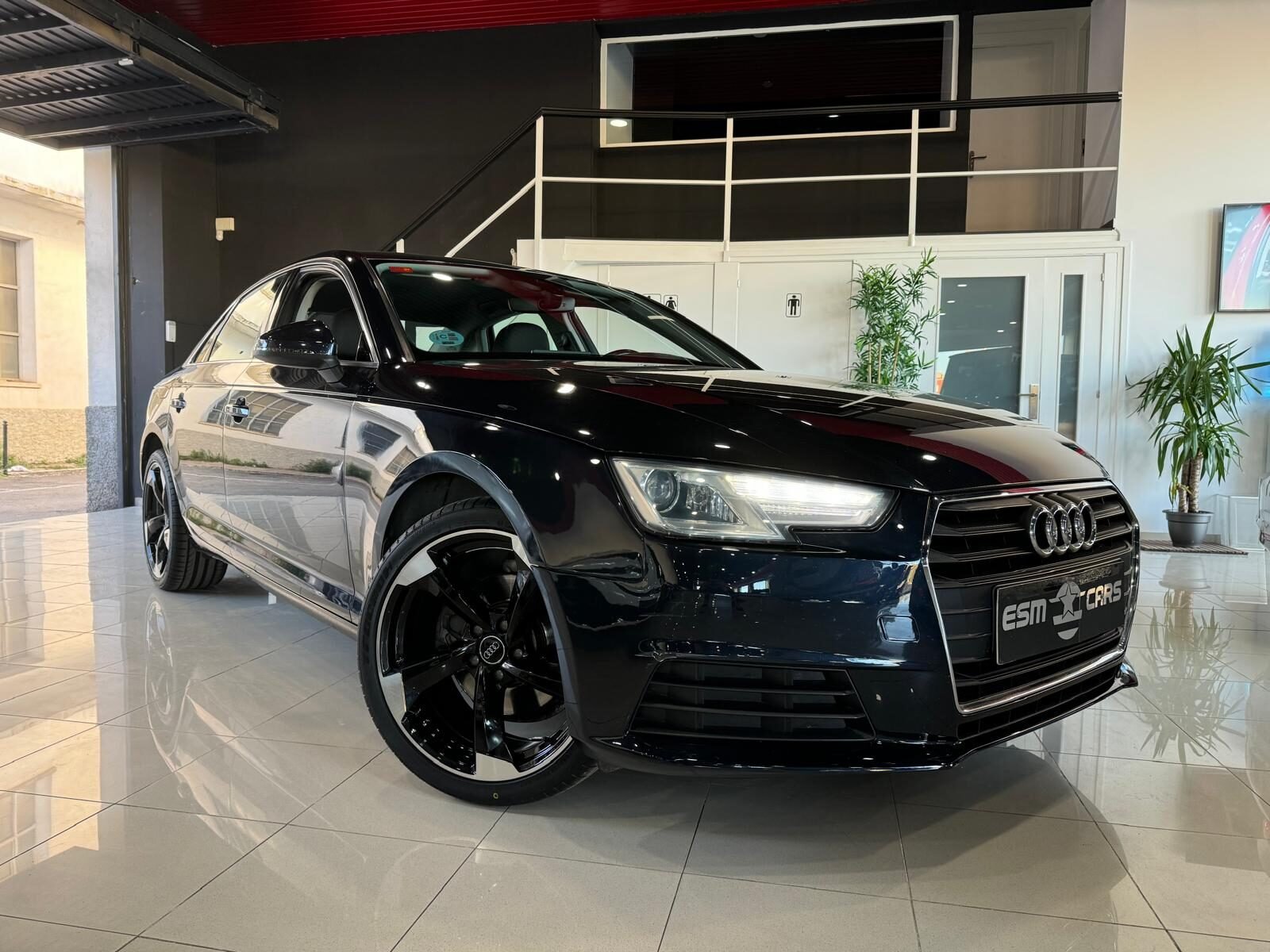 AUDI A4 2.0 TDI ADVANCED LIMUSINE