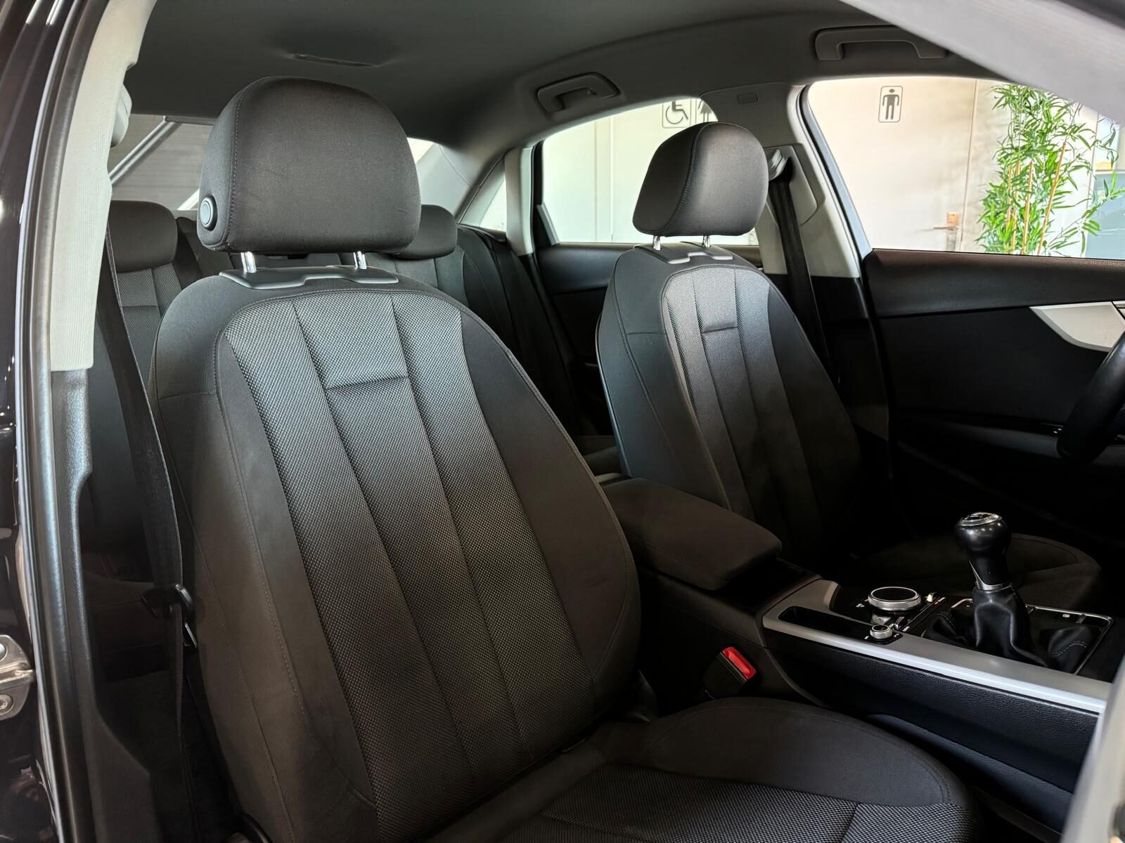 AUDI A4 2.0 TDI ADVANCED LIMUSINE