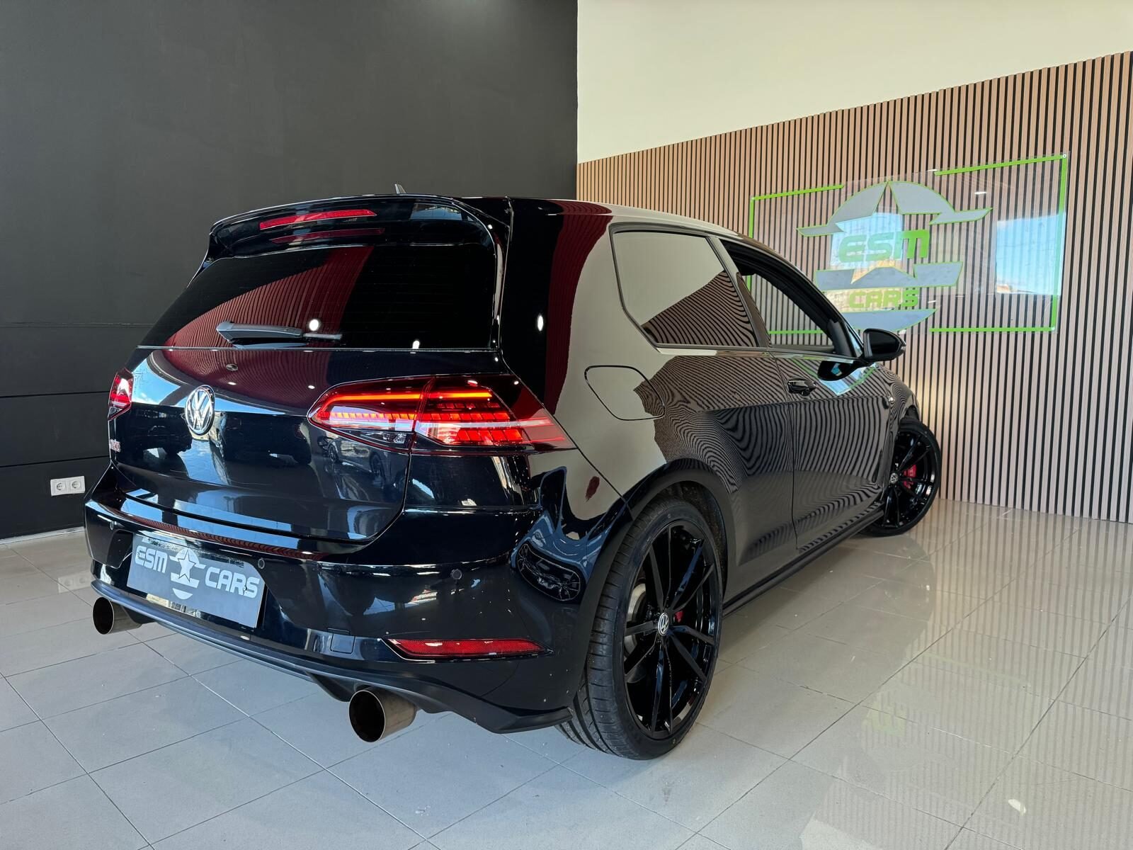 VOLKSWAGEN GOLF GTI PERFORMANCE 2.0 TSI