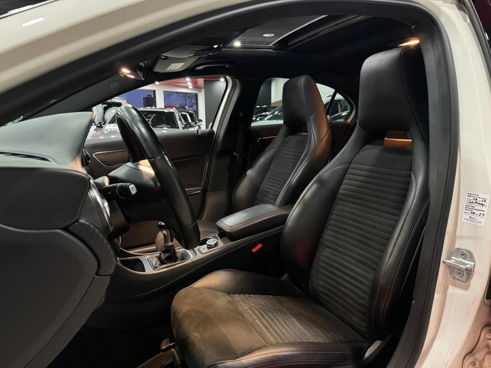 MERCEDES-BENZ CLASE A 200 AMG LINE