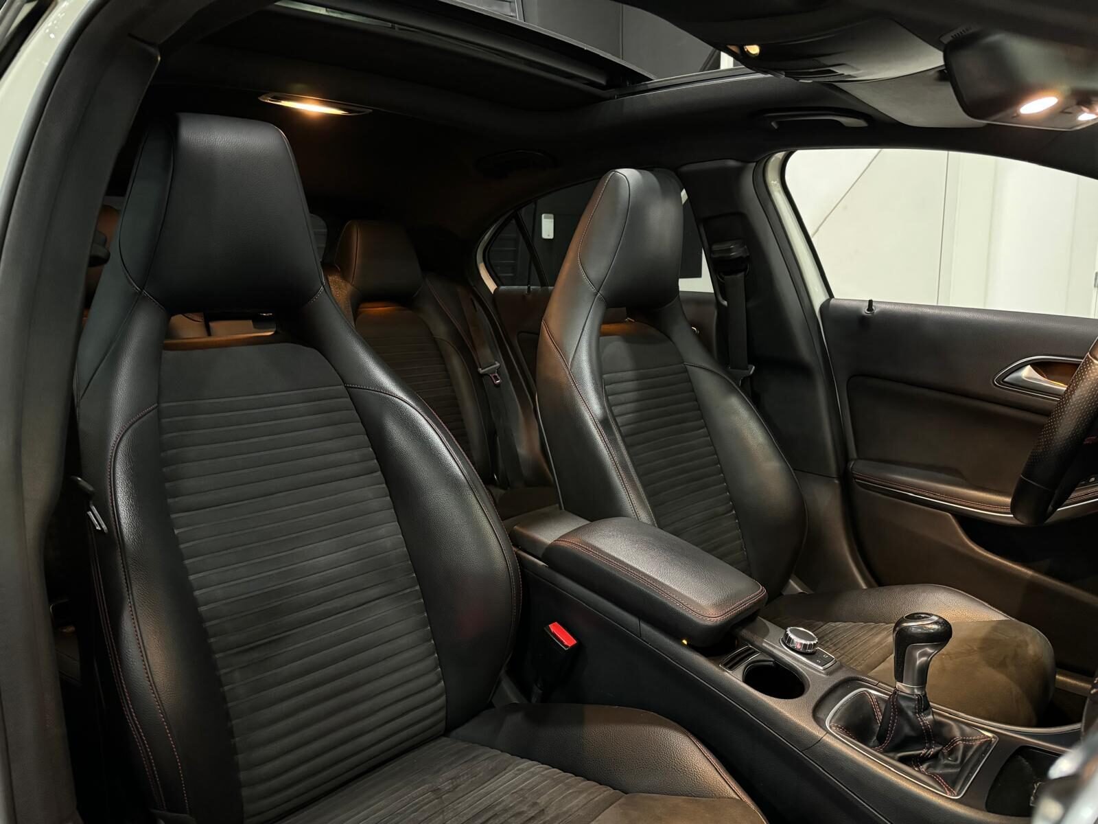 MERCEDES-BENZ CLASE A 200 AMG LINE