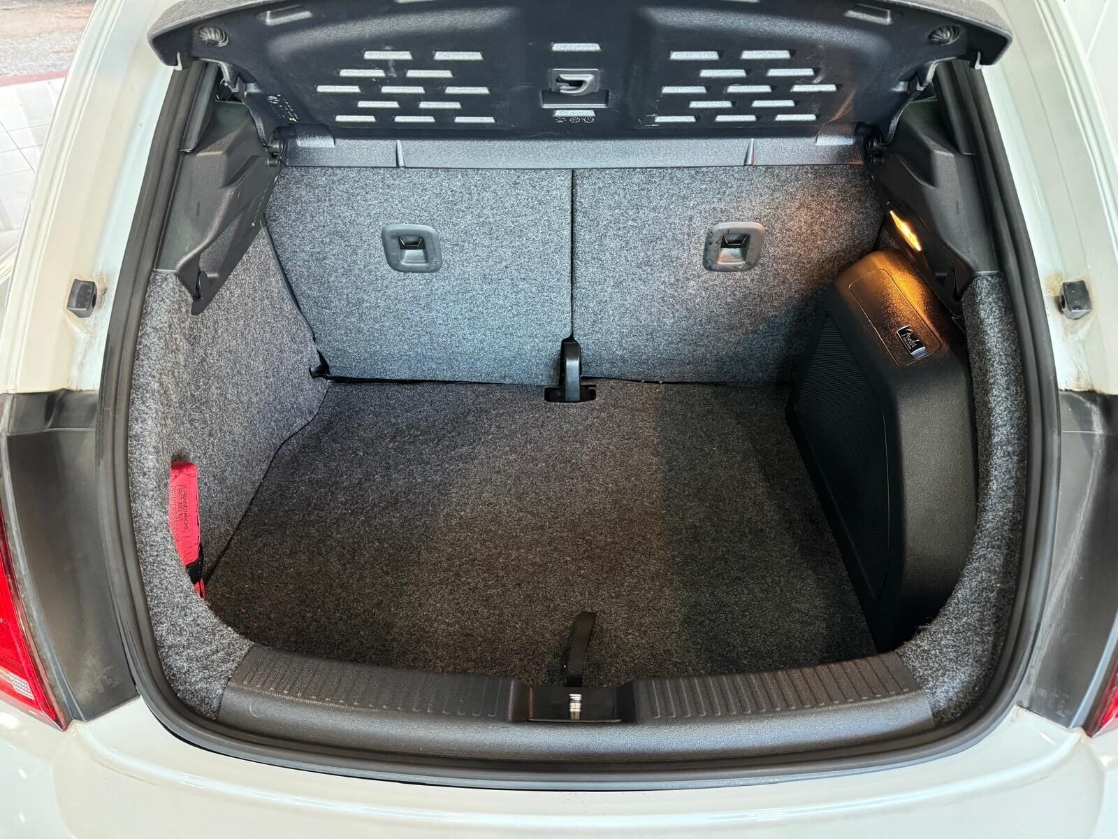 VOLKSWAGEN BEETLE 1.4 TSI Fender Edition