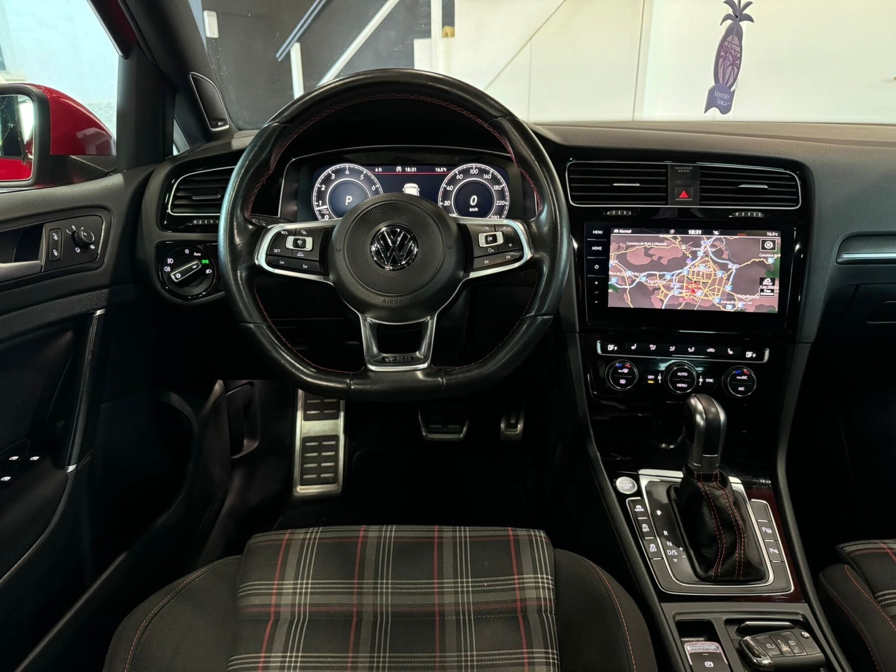 VOLKSWAGEN GOLF GTI 7.5 PERFORMANCE