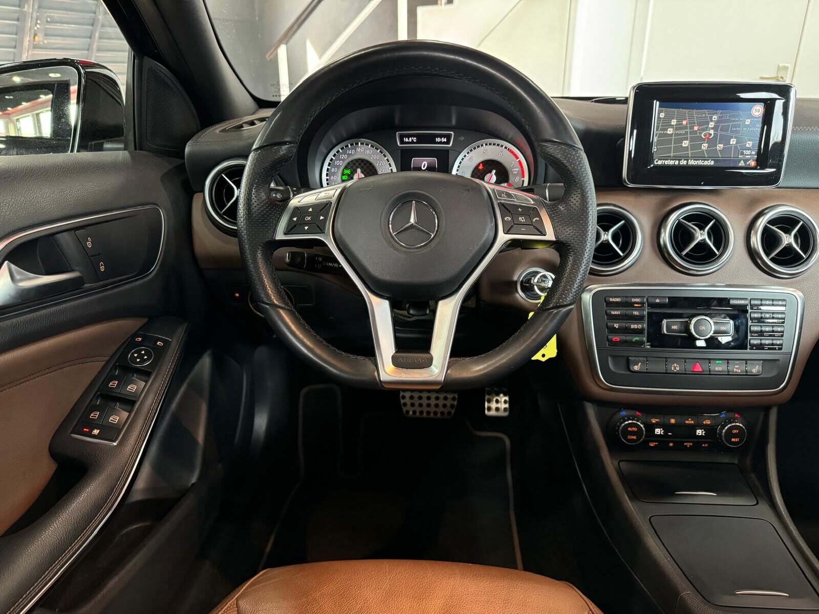 MERCEDES-BENZ CLASE A 200 AMG LINE