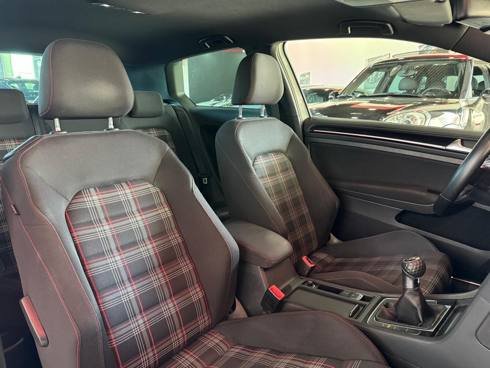 VOLKSWAGEN GOLF GTI PERFORMANCE BMT