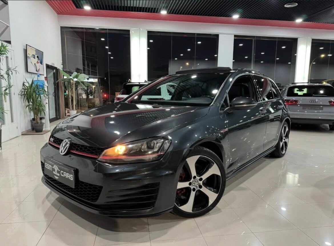 VOLKSWAGEN GOLF GTI 2.0 TSI 