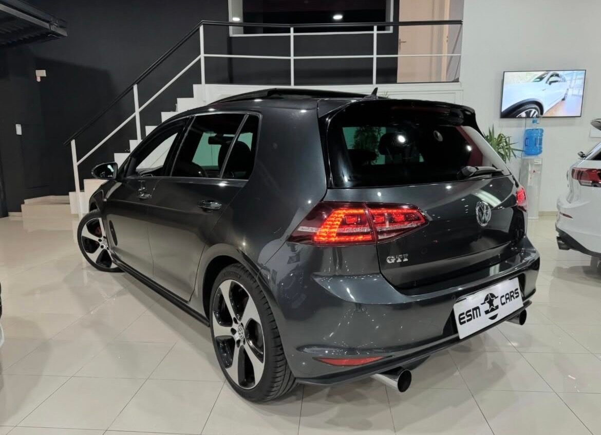 VOLKSWAGEN GOLF GTI 2.0 TSI 