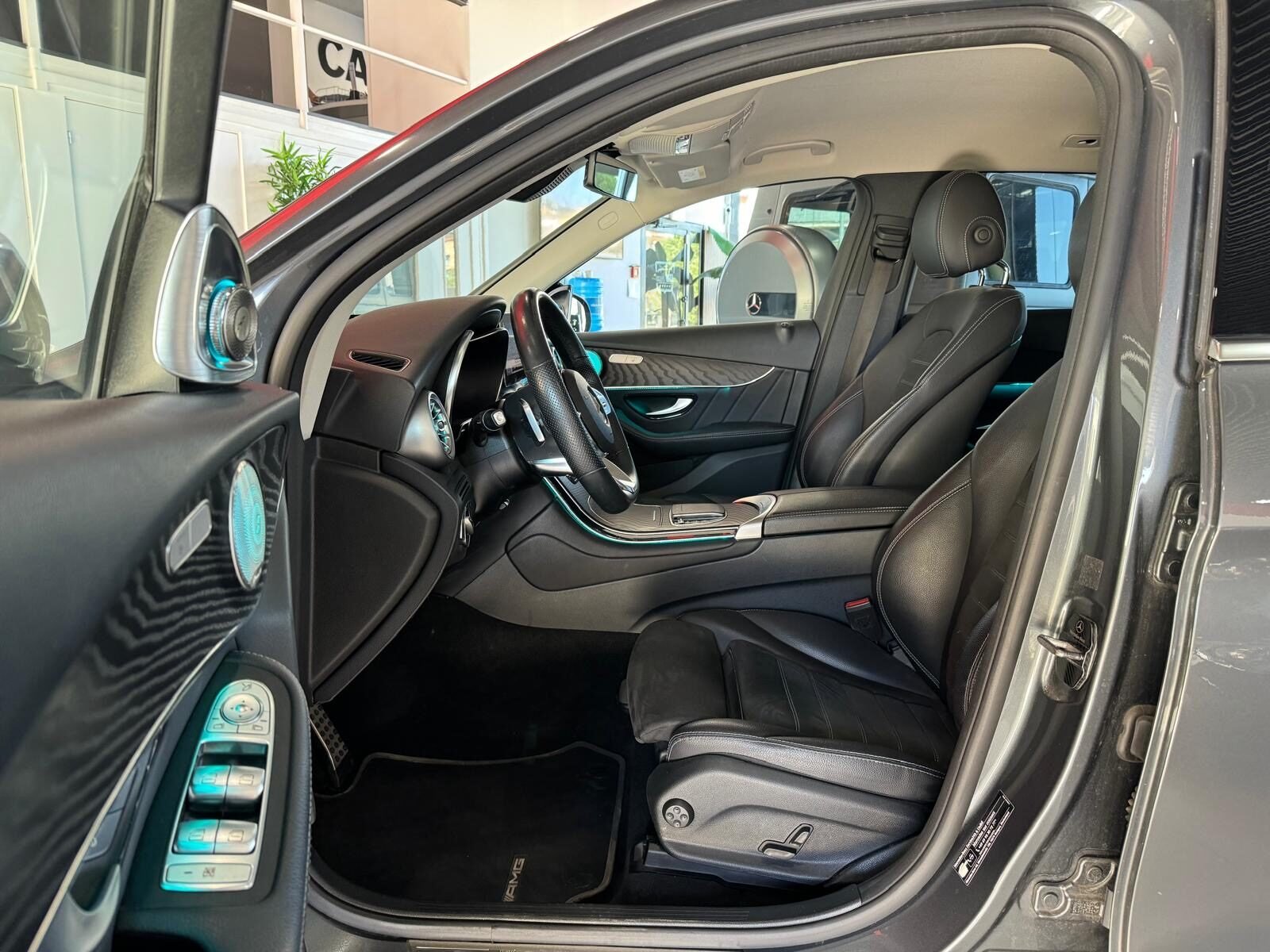 MERCEDES-BENZ GLC 300de 4MATIC