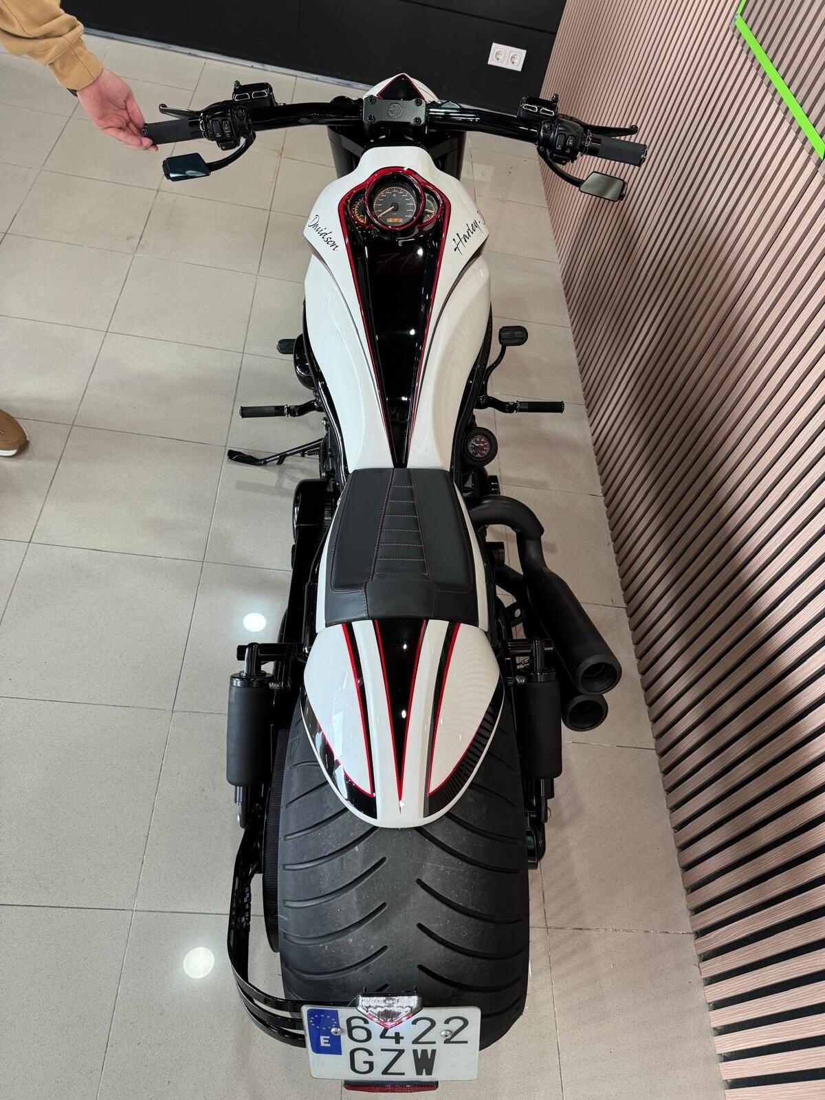 HARLEY-DAVIDSON VRSCDX NIGHT ROD