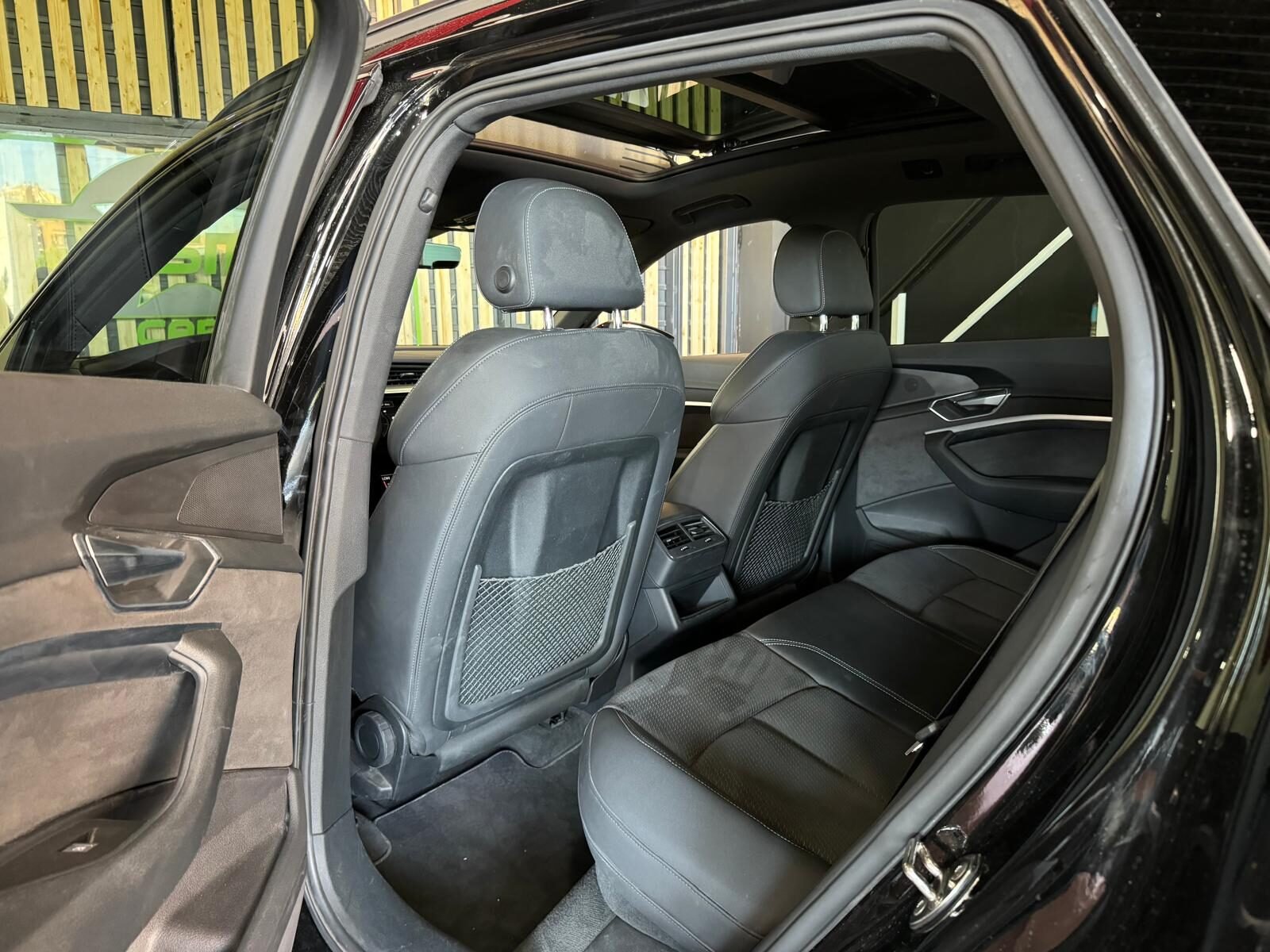 AUDI Q8 e-tron S-LINE 55 QUATTRO