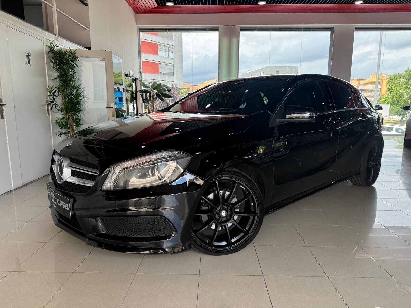MERCEDES-BENZ CLASE A A200 AMG
