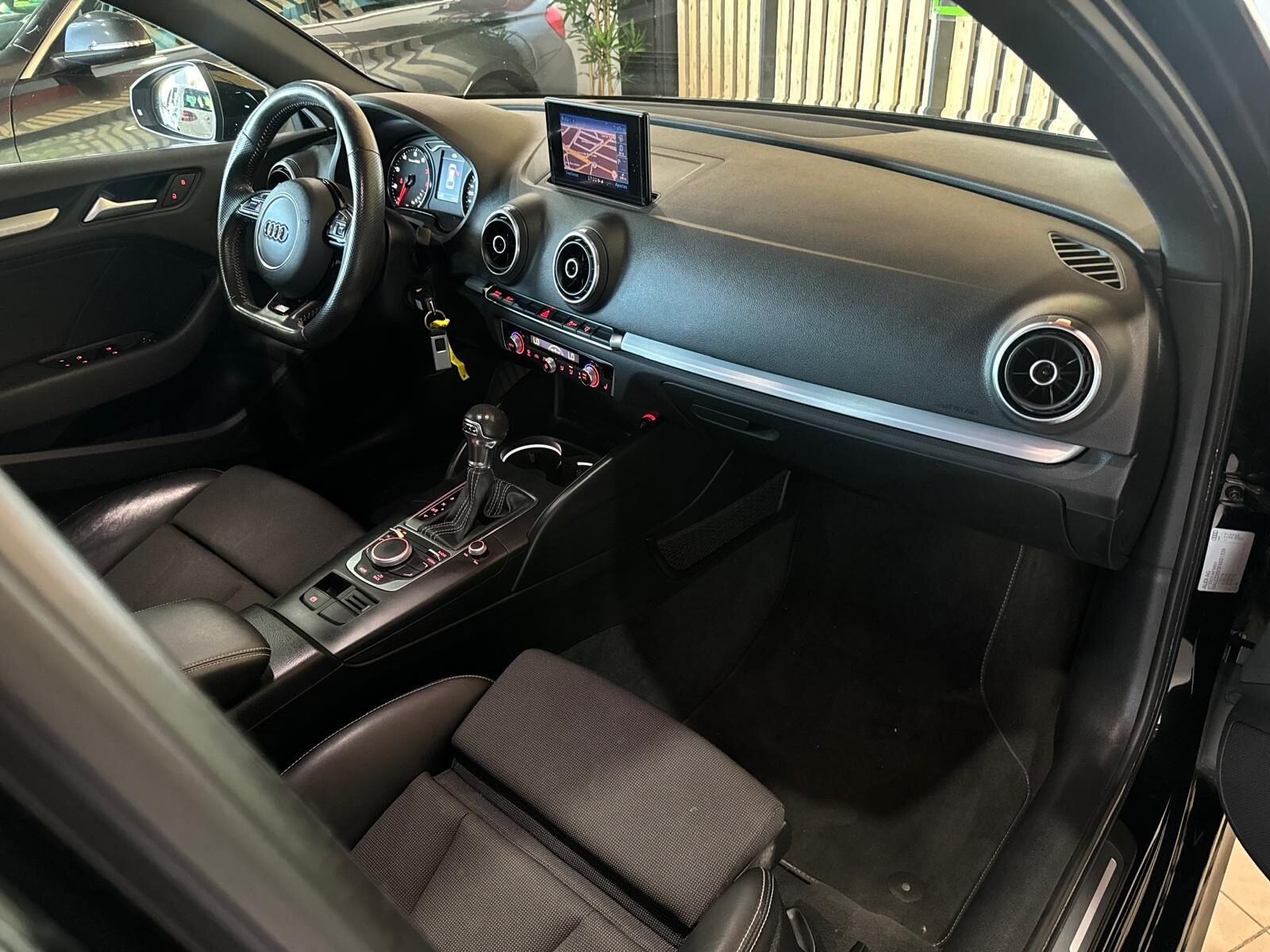 AUDI A3 S-TRONIC SLINE SPORTBACK