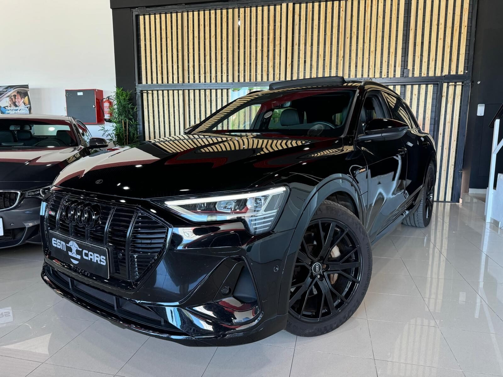 AUDI Q8 e-tron S-LINE 55 QUATTRO
