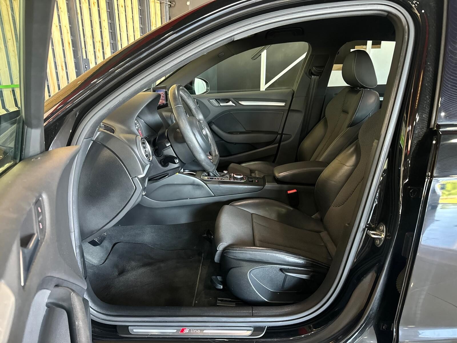 AUDI A3 S-TRONIC SLINE SPORTBACK